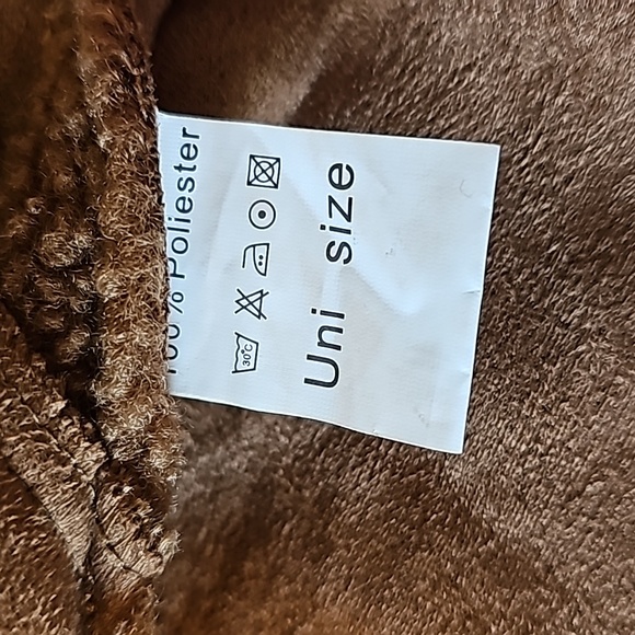 Brown Shacket - Picture 6 of 7